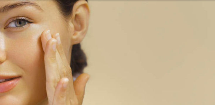 What is Glass Skin & How Can You Achieve It?